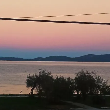 Διαμέρισμα Elena